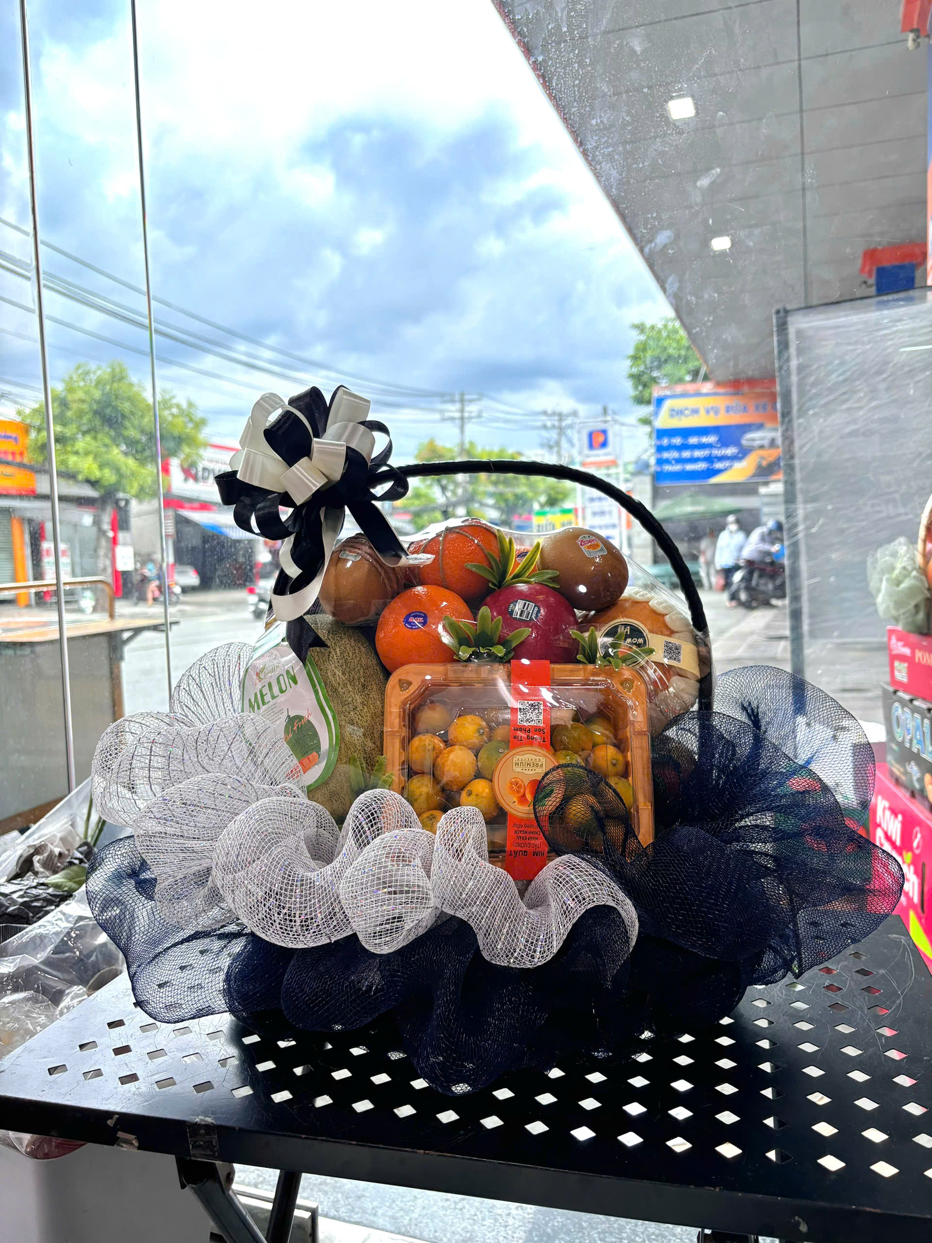 Giỏ Đen Trắng (Cái)